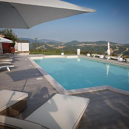 Agriturismo Le Capannacce Urbania Bagian luar foto
