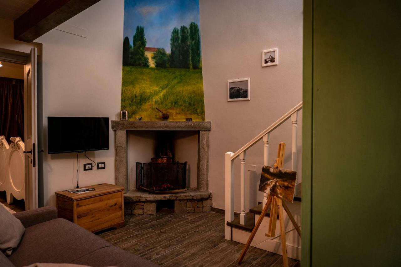 Agriturismo Le Capannacce Urbania Bagian luar foto